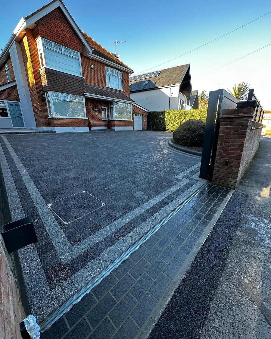 Charcoal block paved driveway