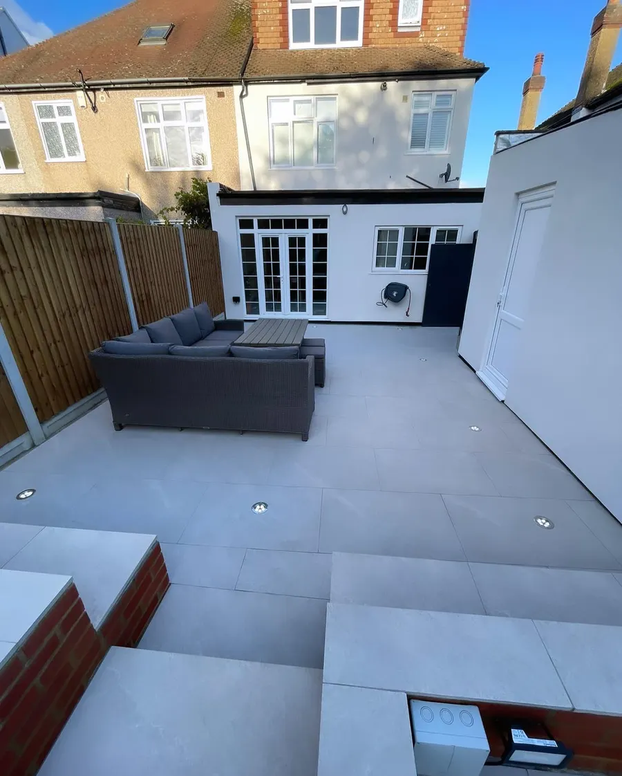 Rear garden with porcelain and built in seating